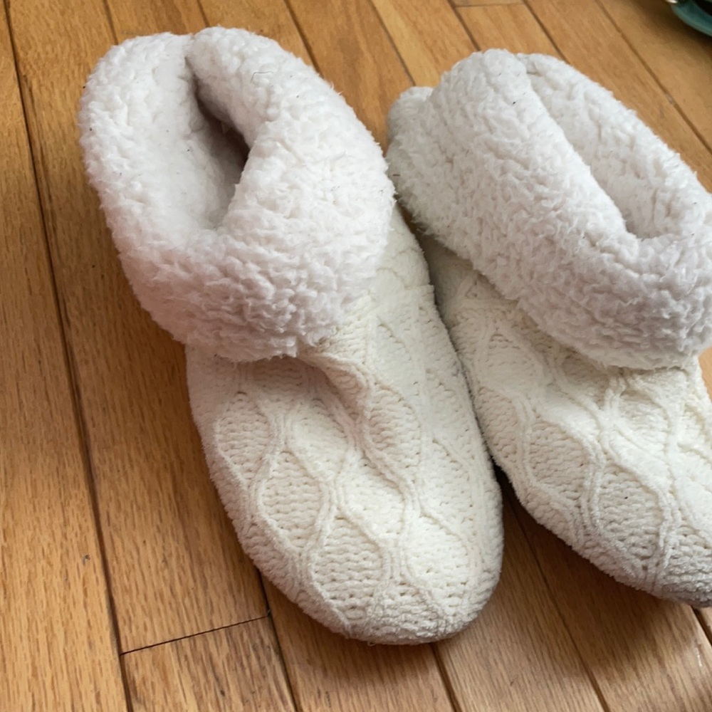 Size 8-9 slipper boots!